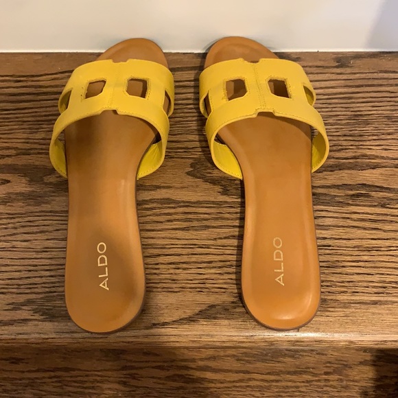 ALDO Glenalia casual flats. - Picture 3 of 3